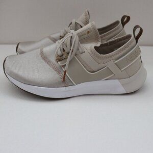 New Balance Womens Nergize Tan athletic Sneaker